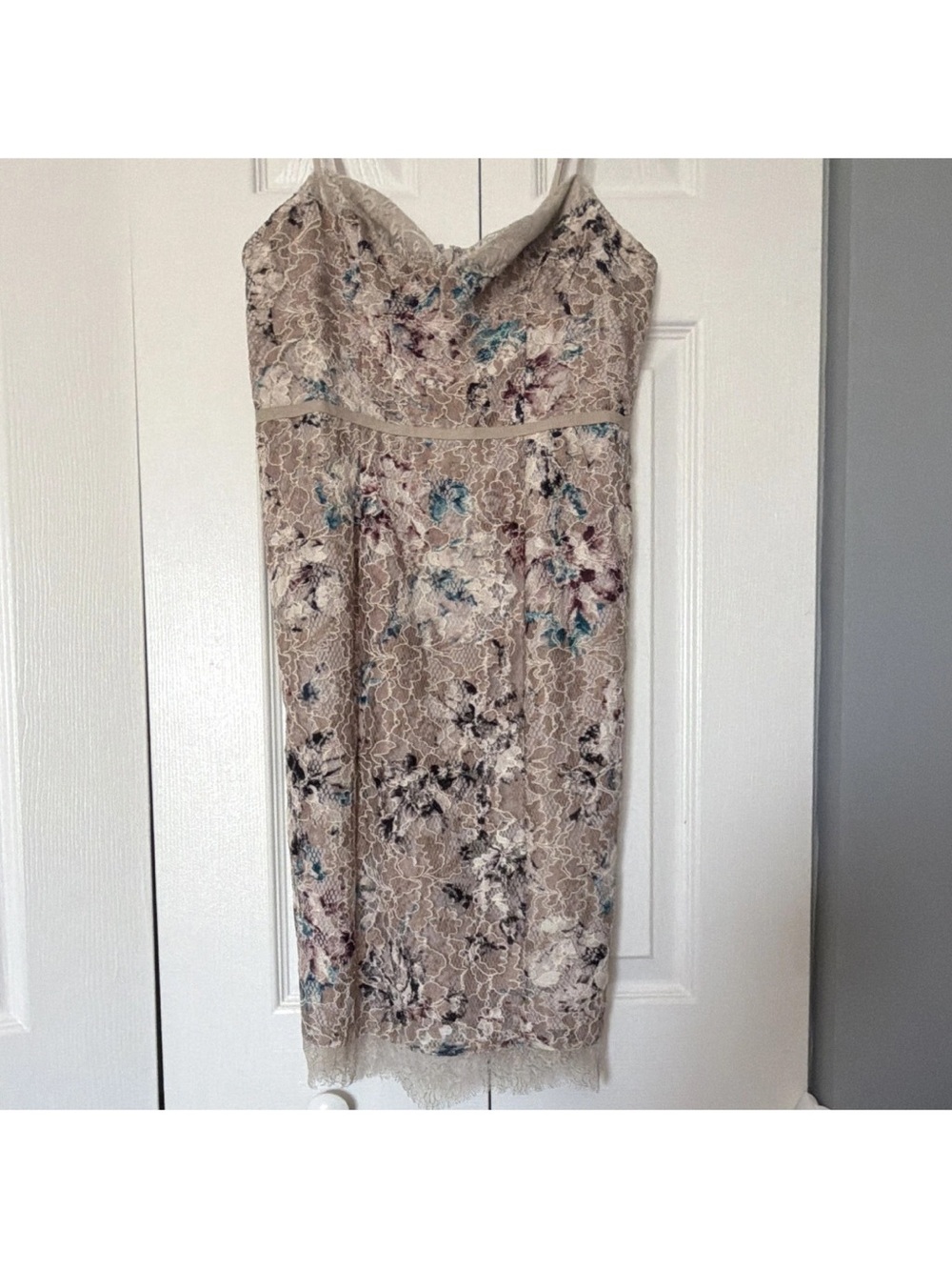 Victoria's Secret Floral Lace Sweetheart Spaghetti Strap Dress Beige 4